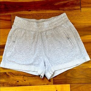 Aerie light gray women's sweatpants shorts